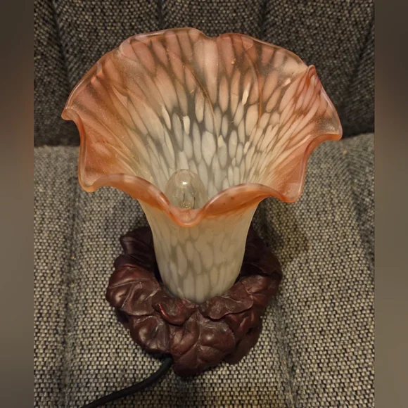 6.5H Peach Tulip AccentNight Light Lamp